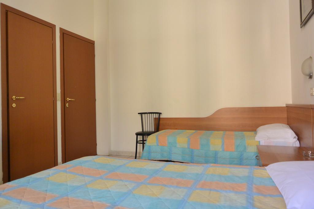 Hotel Oriente Milano Ngoại thất bức ảnh