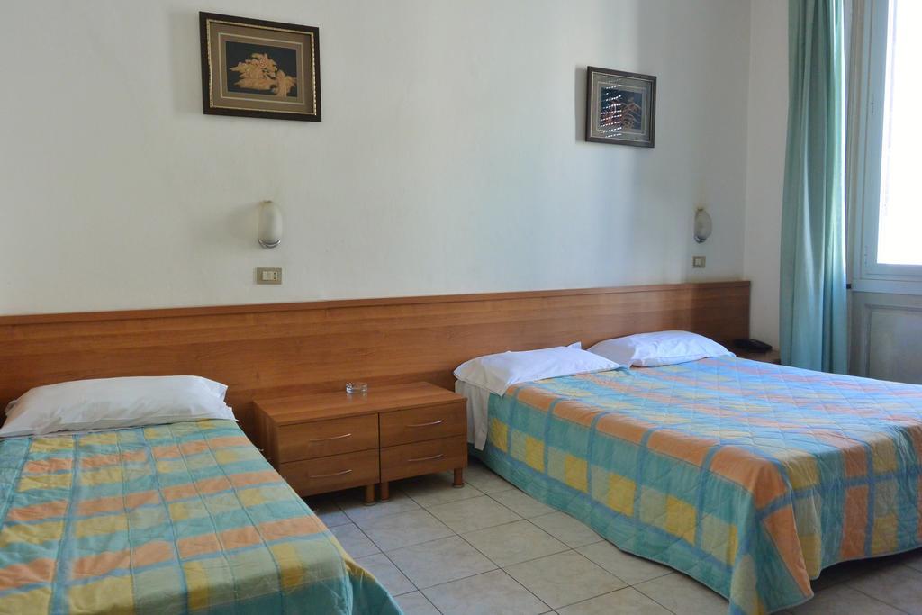 Hotel Oriente Milano Ngoại thất bức ảnh
