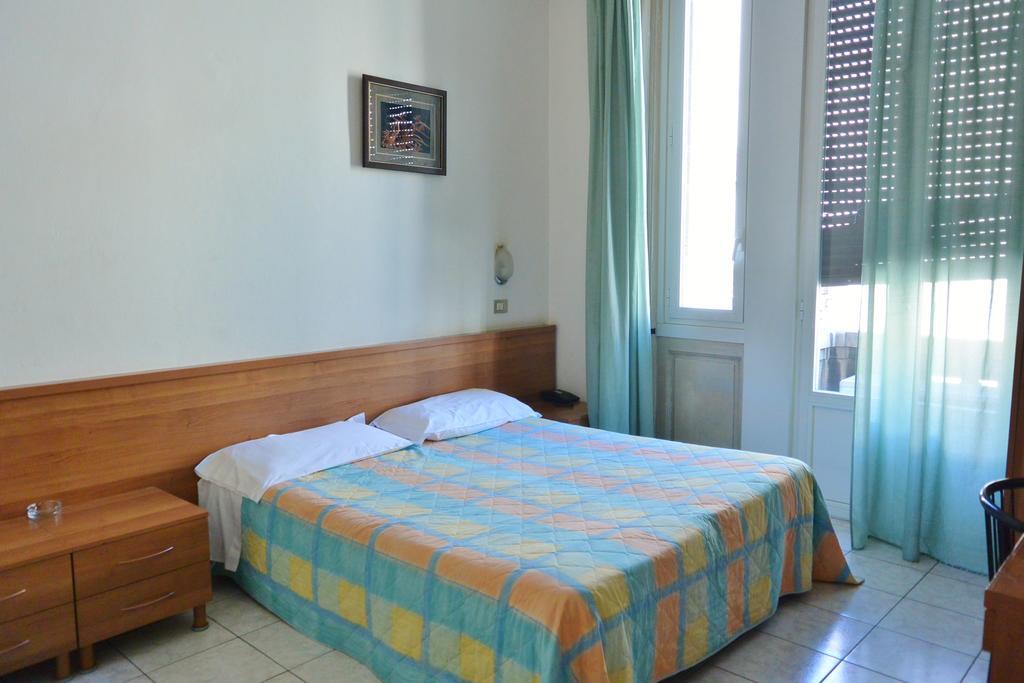 Hotel Oriente Milano Ngoại thất bức ảnh